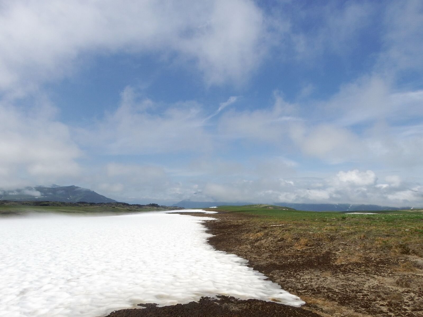 Fujifilm FinePix S1 sample photo. Kamchatka, sneznik, summer photography