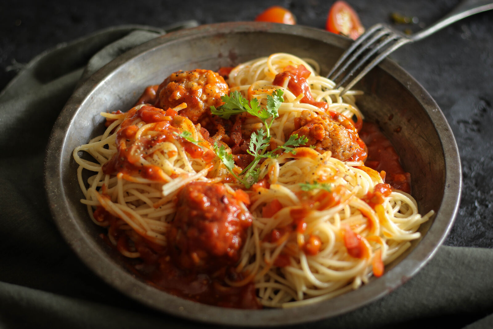 Canon EOS 7D Mark II + Canon EF 50mm F1.8 STM sample photo. Food, spaghetti photography