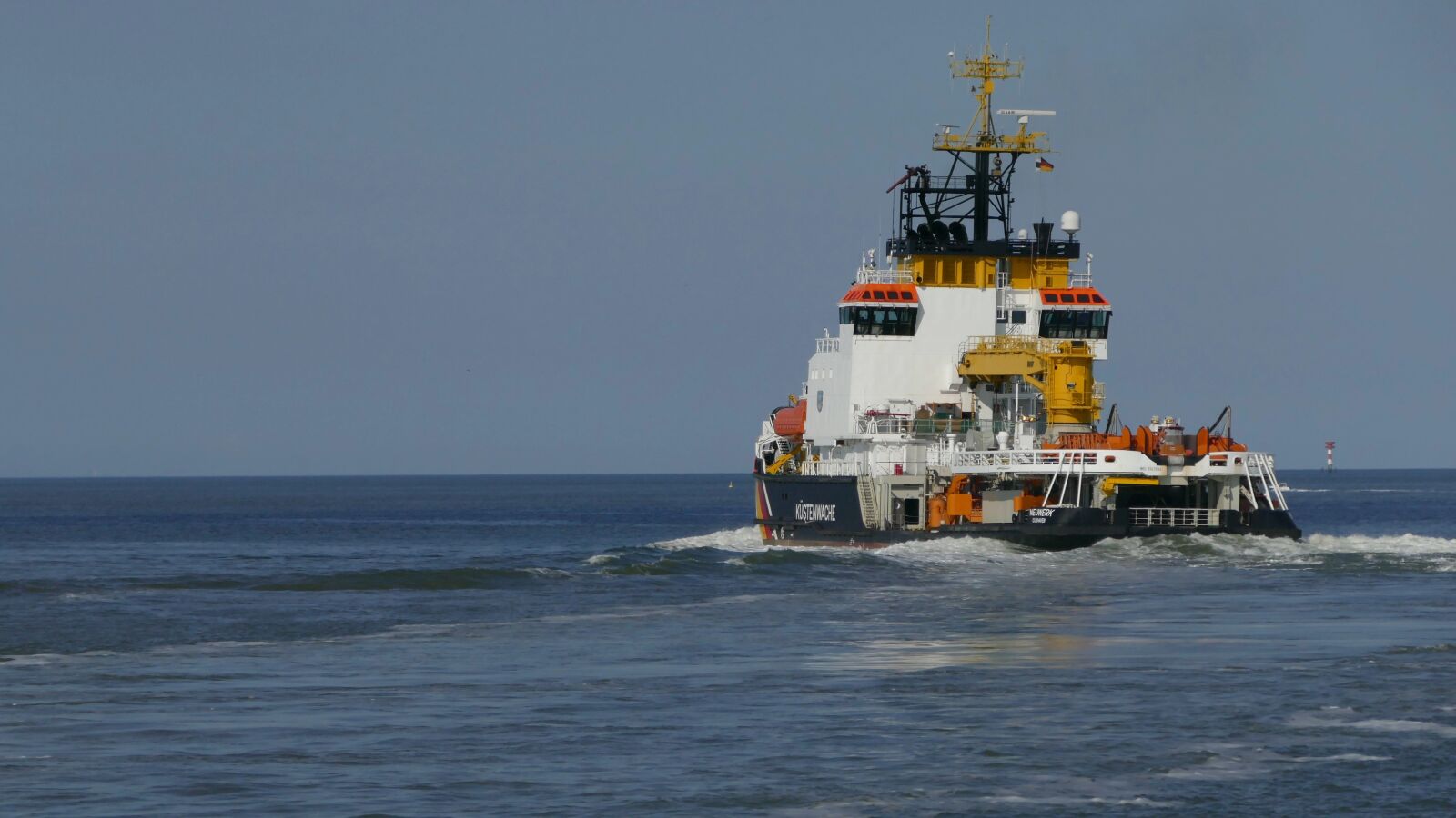Panasonic Lumix DMC-FZ1000 sample photo. Ship, coast guard, shipping photography