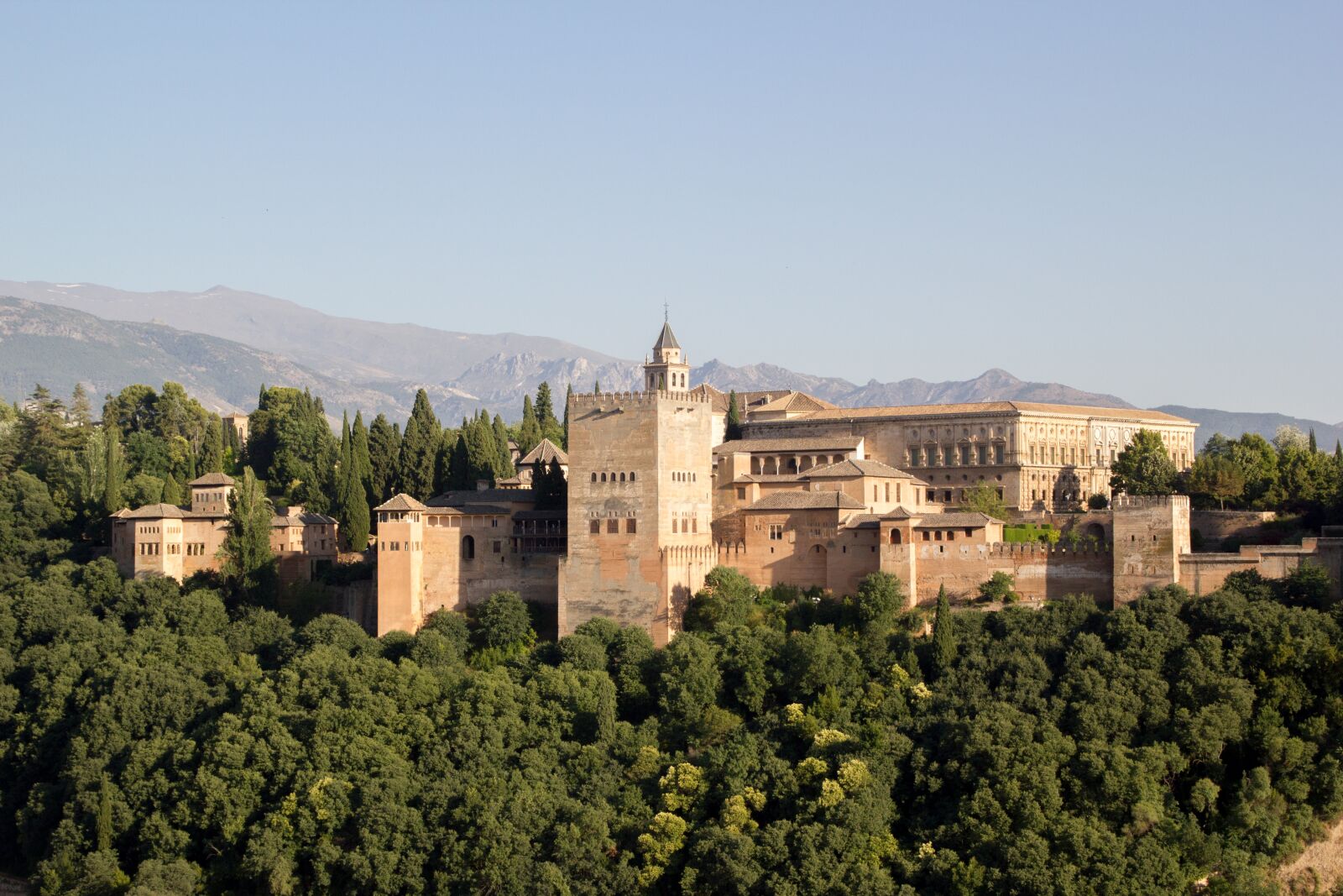 Canon EOS 550D (EOS Rebel T2i / EOS Kiss X4) sample photo. Granada, alhambra, spain photography