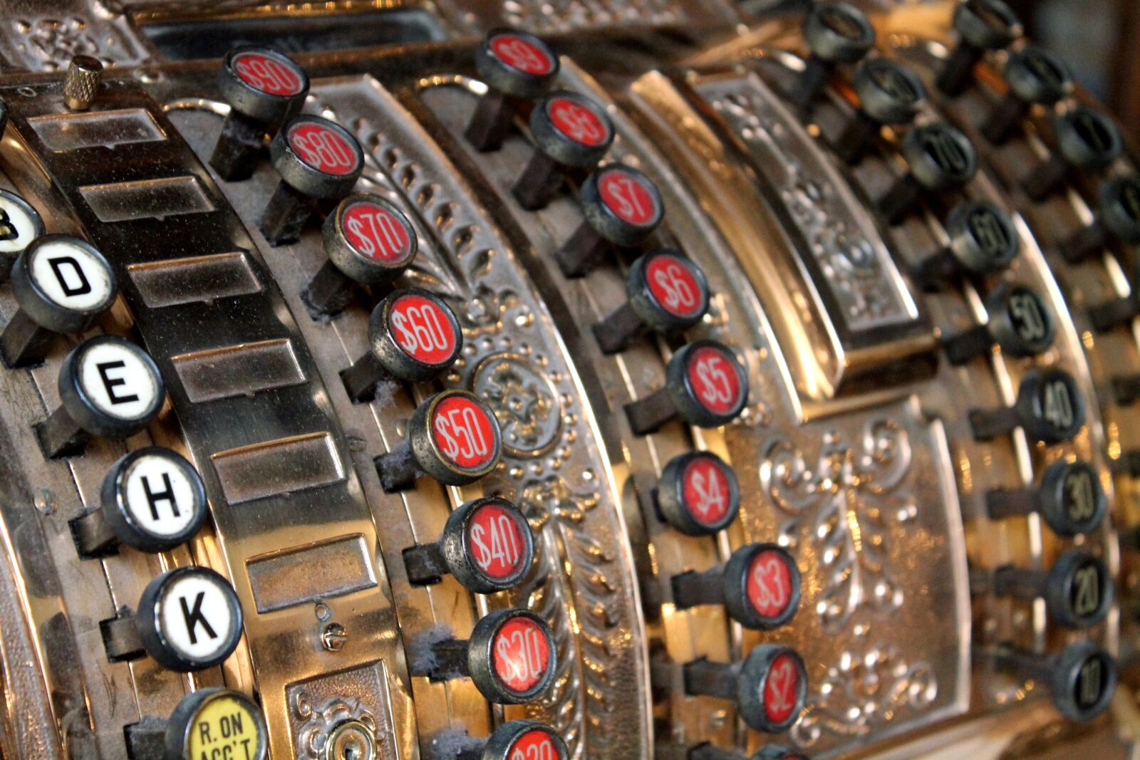 Canon EOS 1100D (EOS Rebel T3 / EOS Kiss X50) sample photo. Cash, checkout, money photography