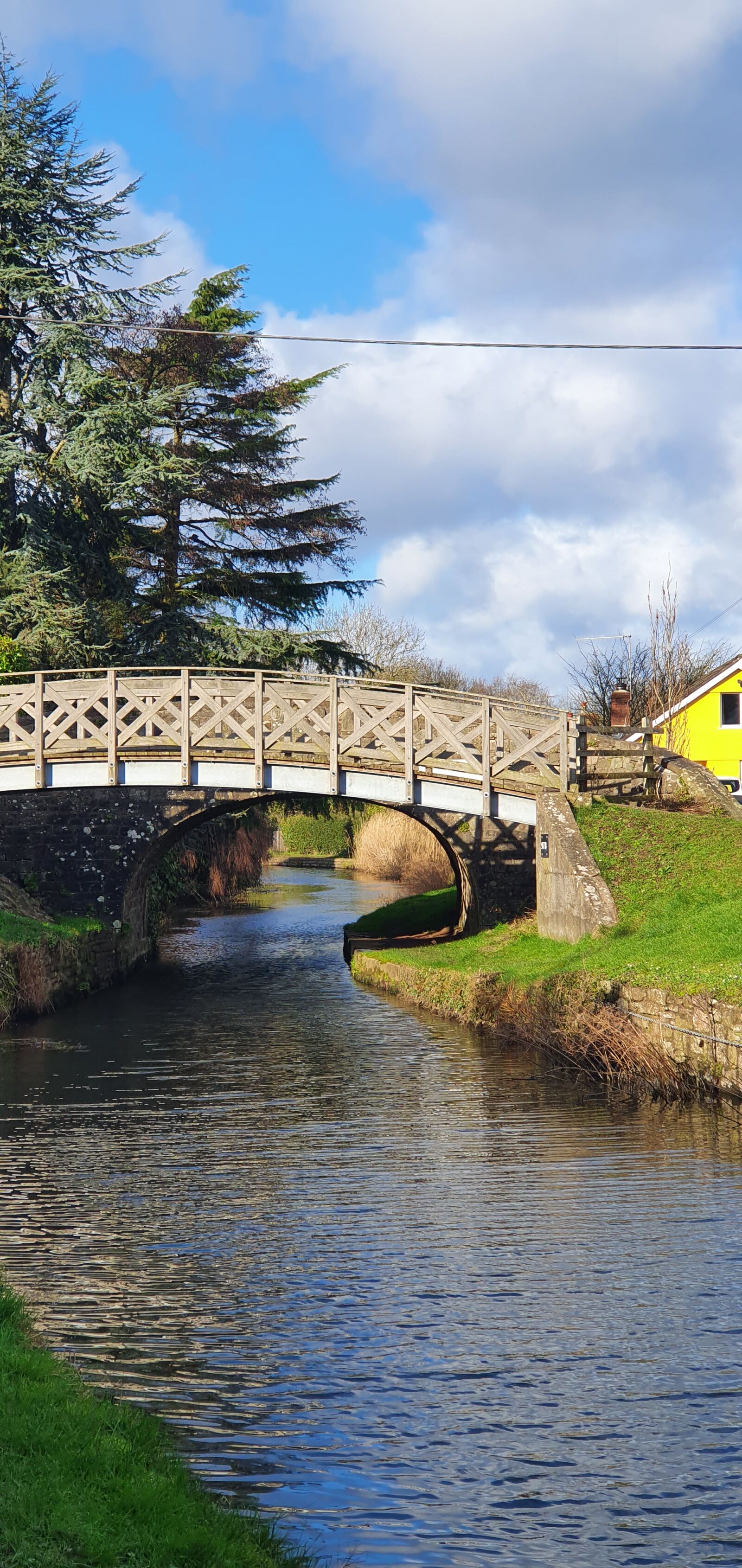 Samsung Galaxy S10 sample photo. Llanfoist, canal, canal walks photography