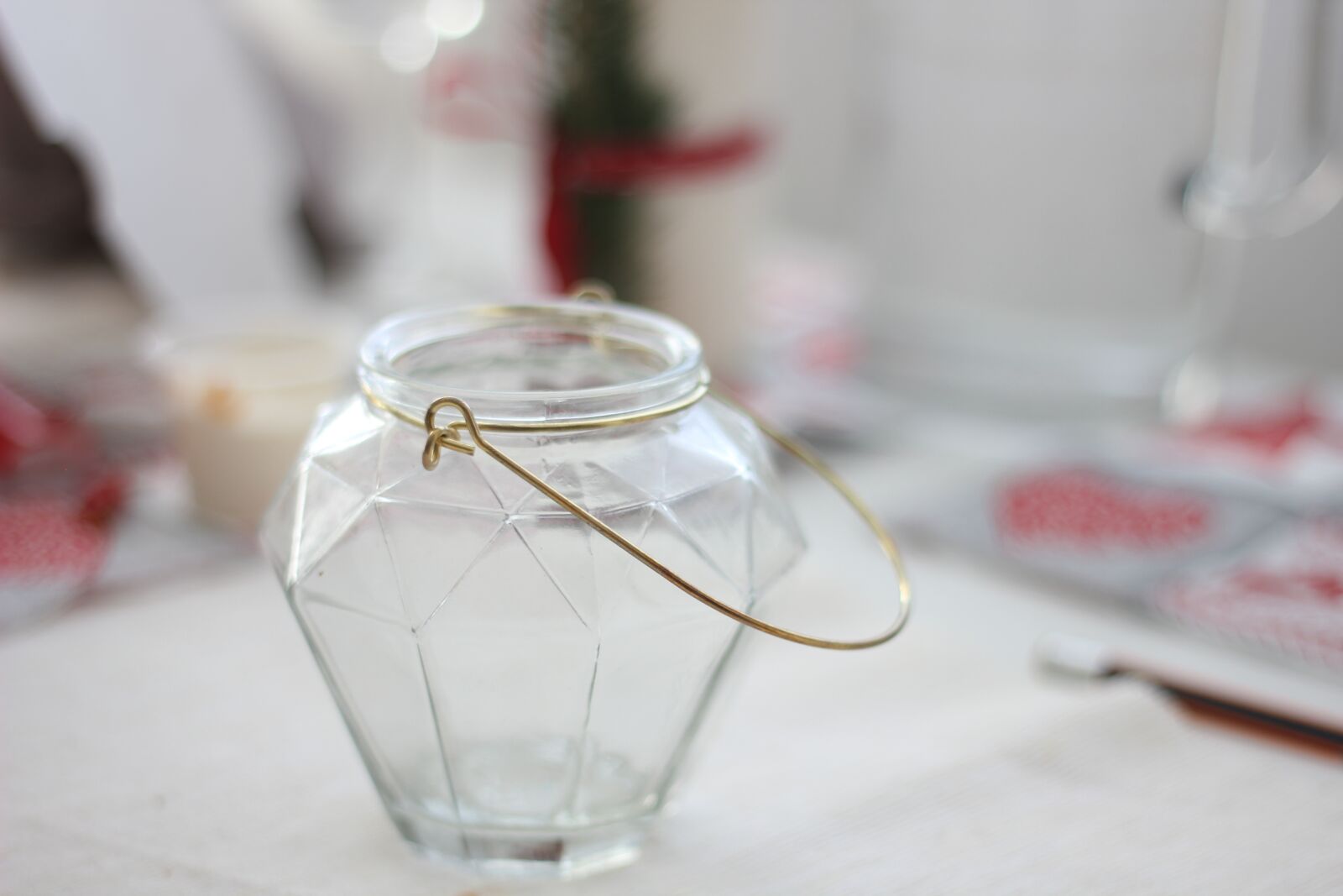 Canon EOS 550D (EOS Rebel T2i / EOS Kiss X4) sample photo. Glass, ornament, golden photography