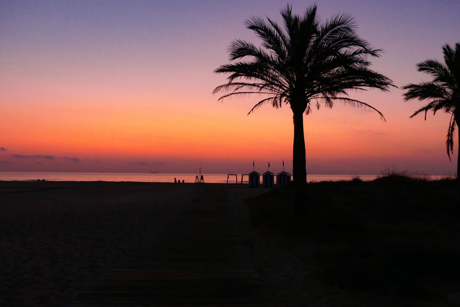 Panasonic Lumix DMC-FZ300 sample photo. Sunset, beach, amancecer photography