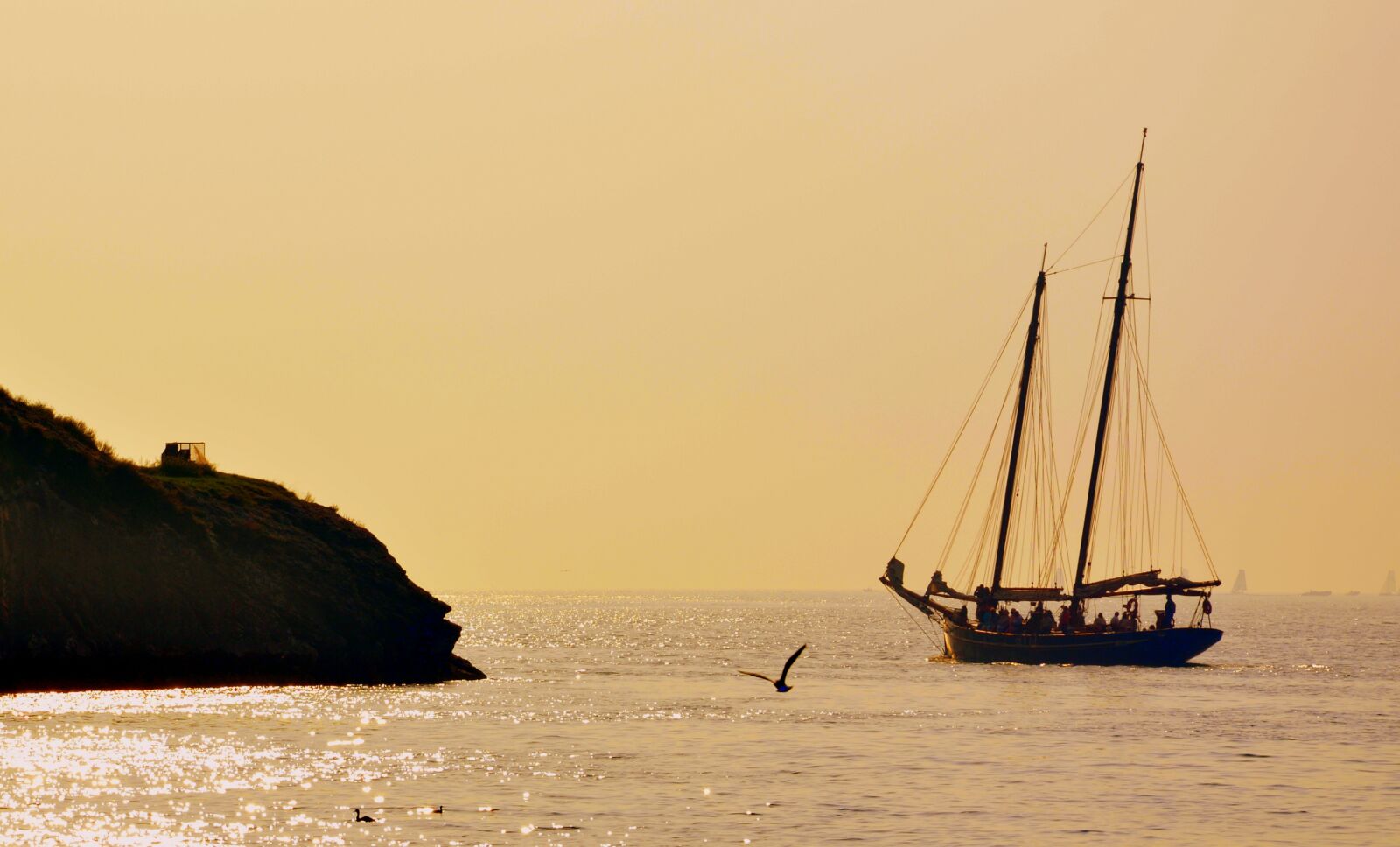 Nikon D7100 sample photo. Sailing ship, scoglio, lake photography