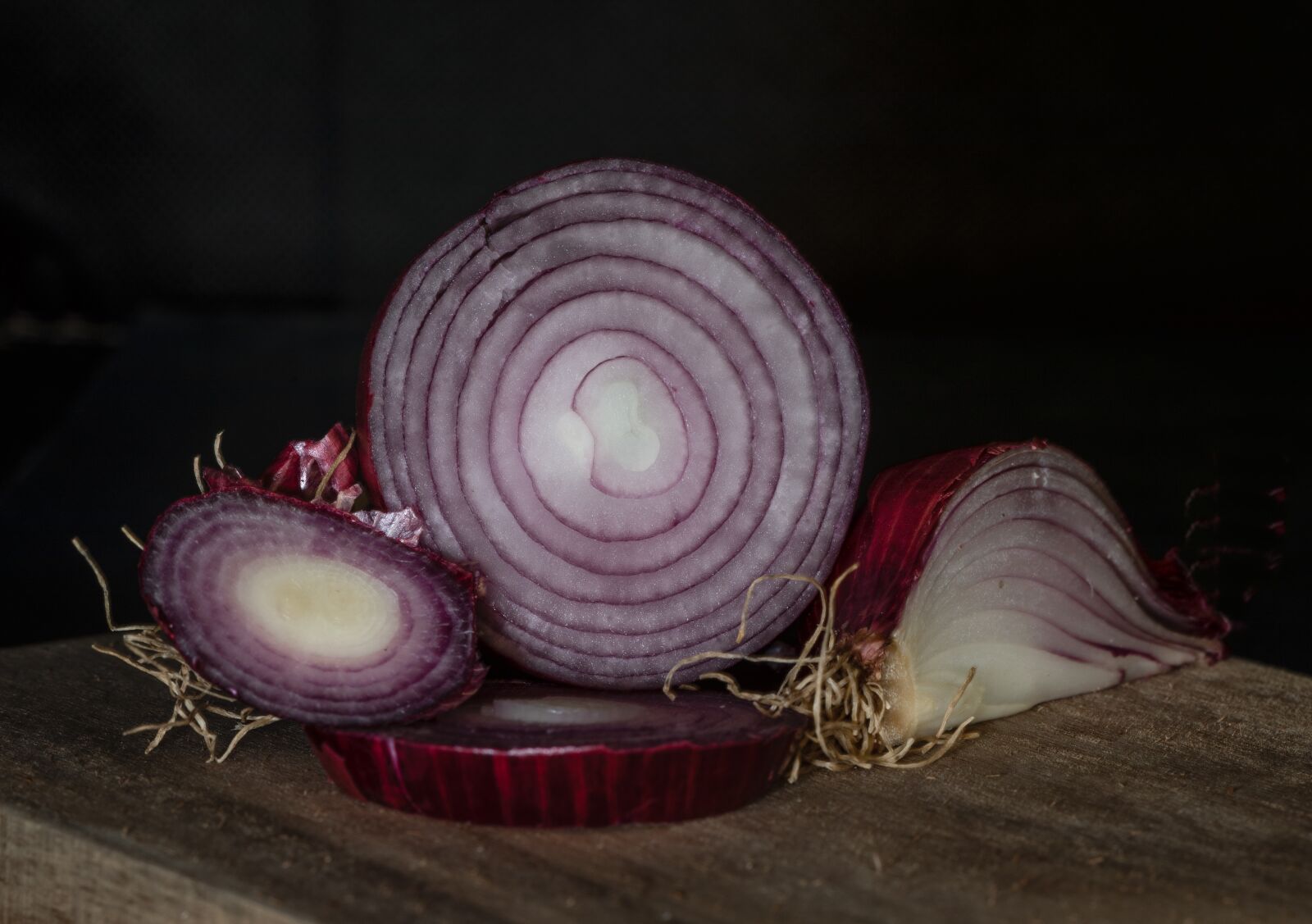 Canon EOS 5D Mark IV sample photo. Onion, red onion, eat photography