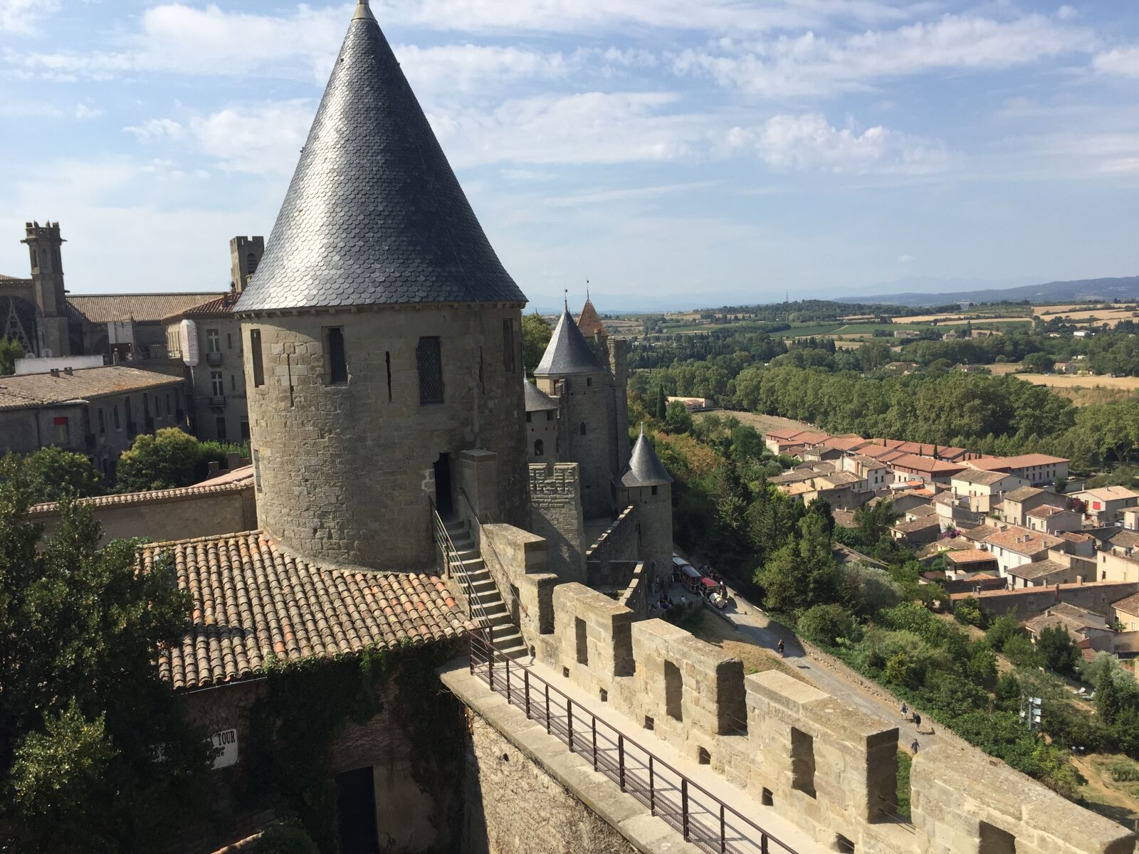 iPhone 6 back camera 4.15mm f/2.2 sample photo. Carcassonne, france, way round photography