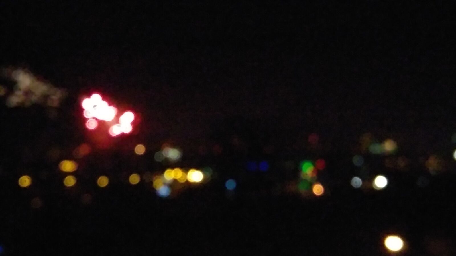 LG G4 sample photo. Night, theme, new, year photography