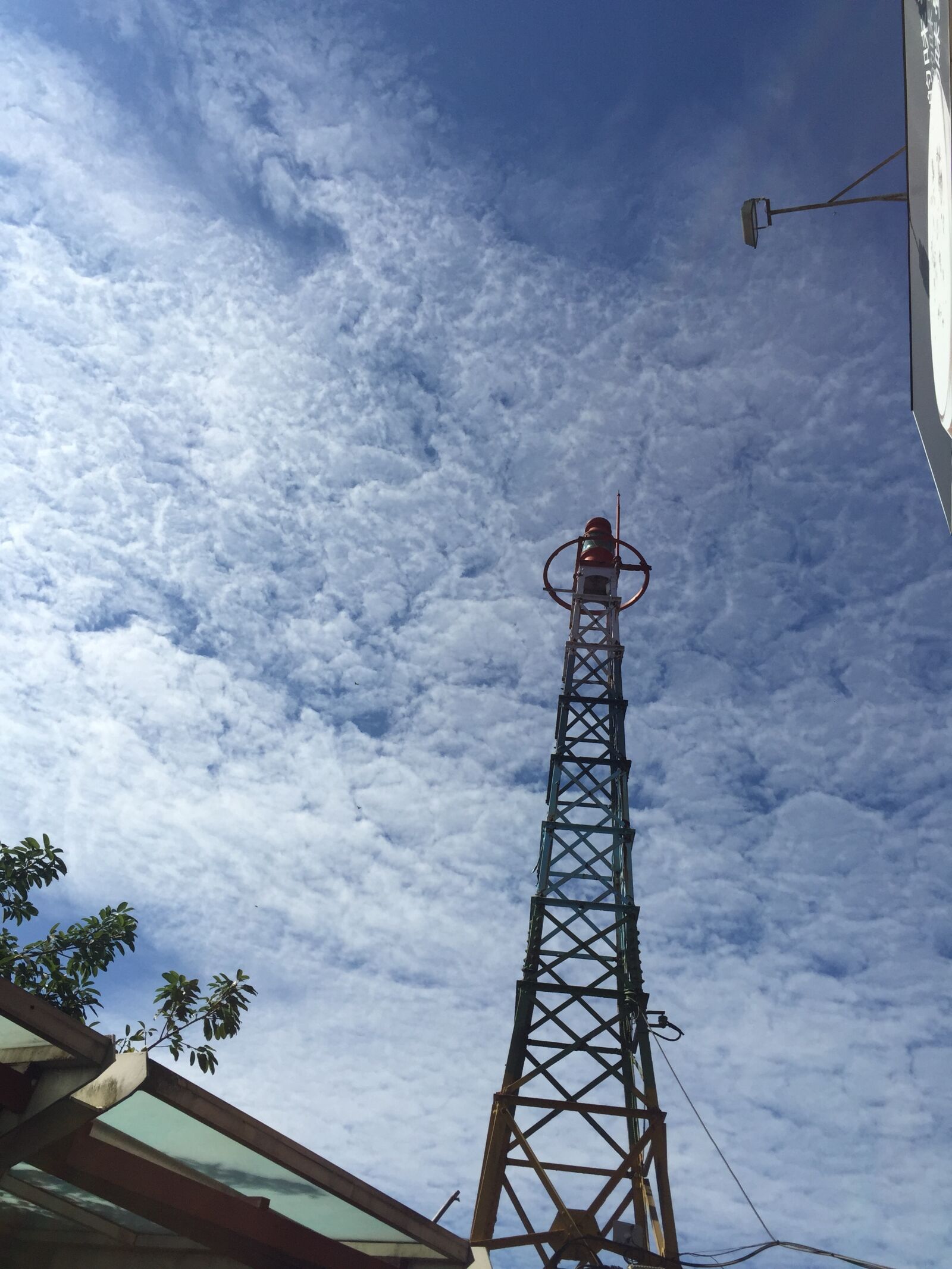 iPhone 6 back camera 4.15mm f/2.2 sample photo. Sky, taiwan photography