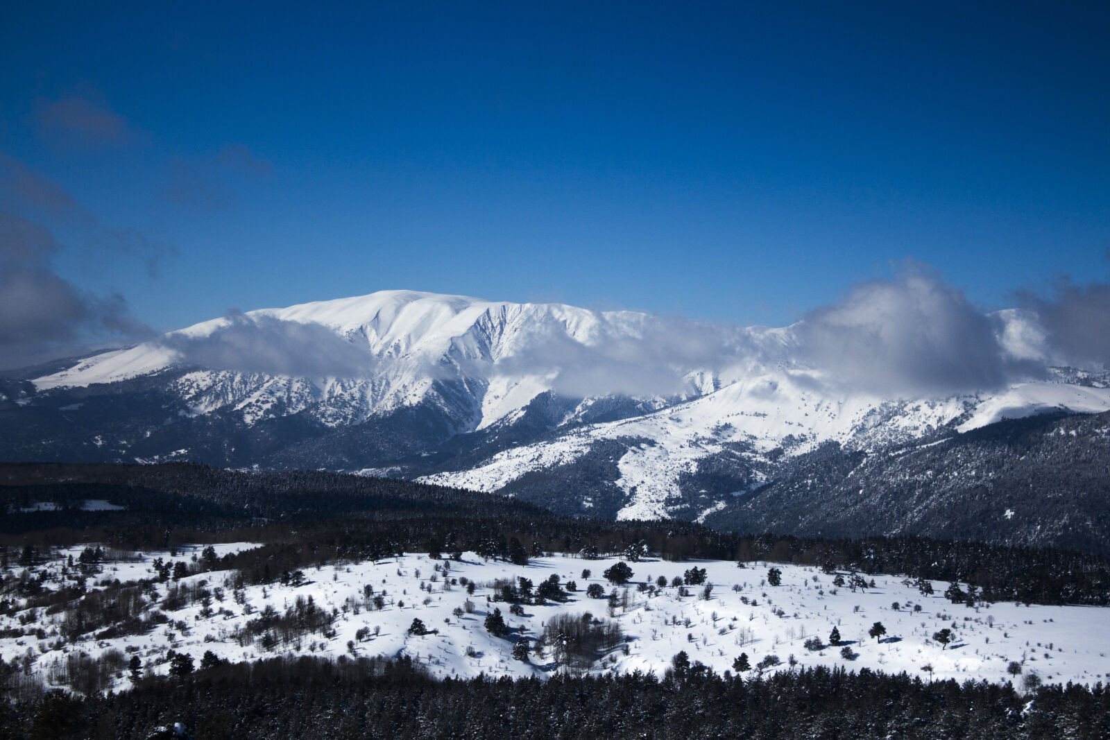 Canon EOS 650D (EOS Rebel T4i / EOS Kiss X6i) sample photo. Blue, mountains, cloud, mountain photography
