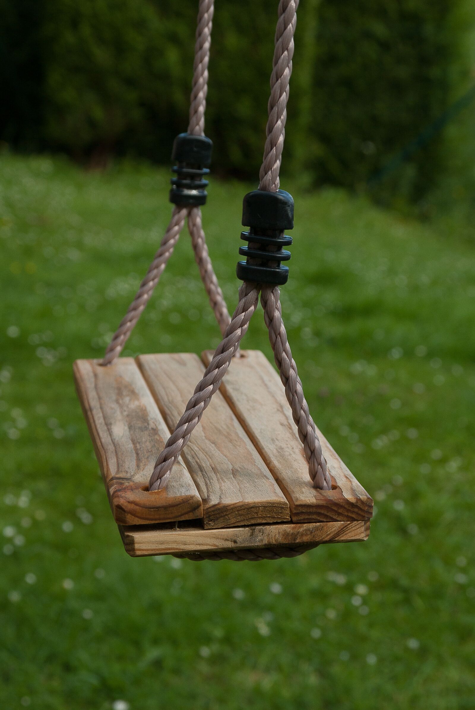 Pentax K10D sample photo. Swing, game, park photography