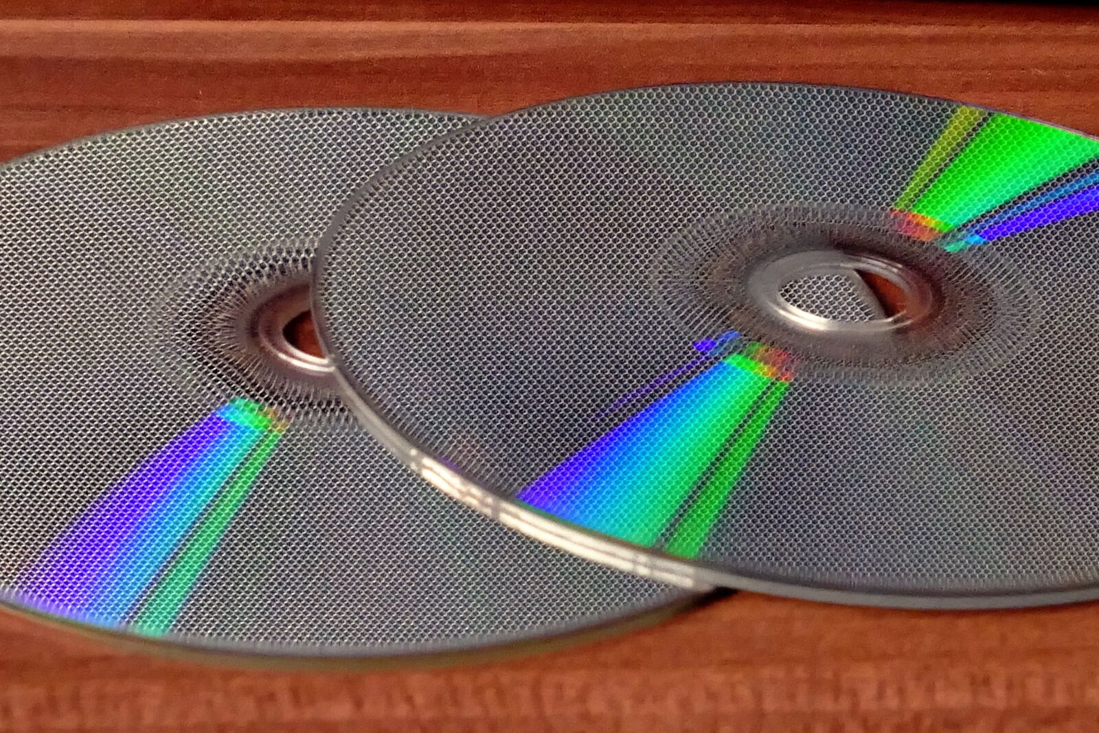 Panasonic Lumix DMC-FZ1000 sample photo. Cd, cds, compact, disc photography