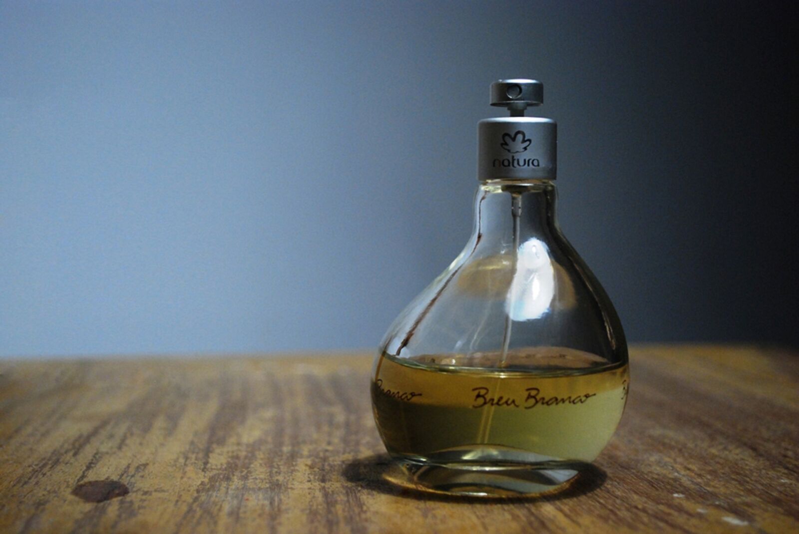 Nikon D60 sample photo. Perfume, natura, table photography