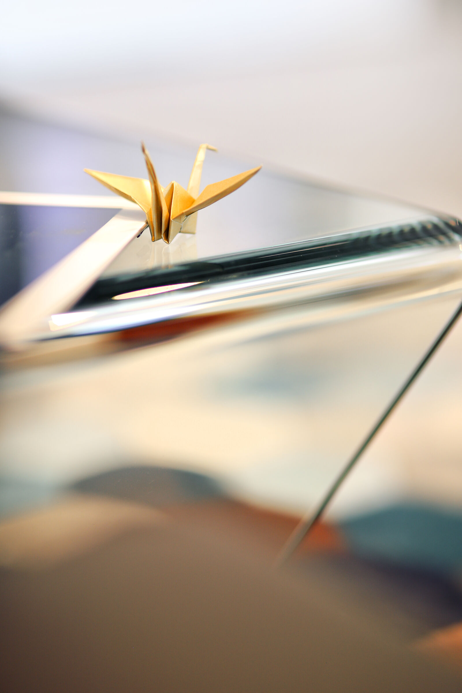 Canon EOS 6D sample photo. Gold, orizuru, paper, crane photography