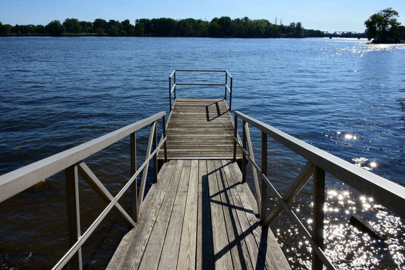 Nikon D7200 sample photo. Quay, river, water photography