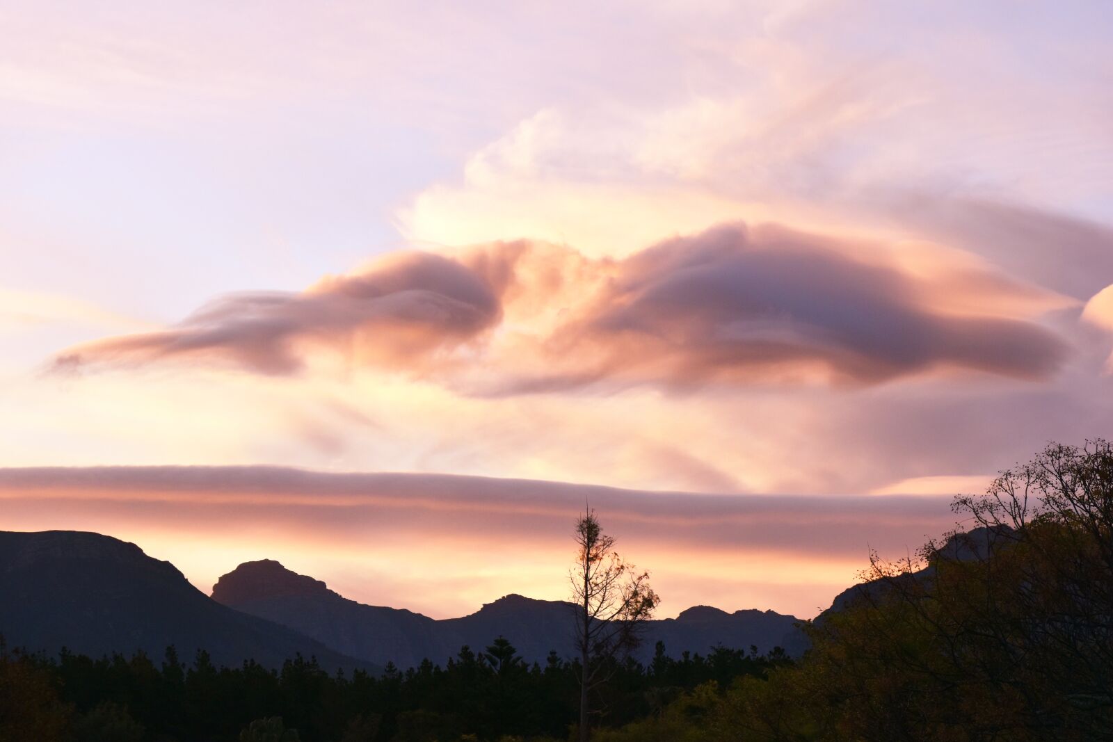Nikon D5500 sample photo. Sunset, silhouette, dusk photography