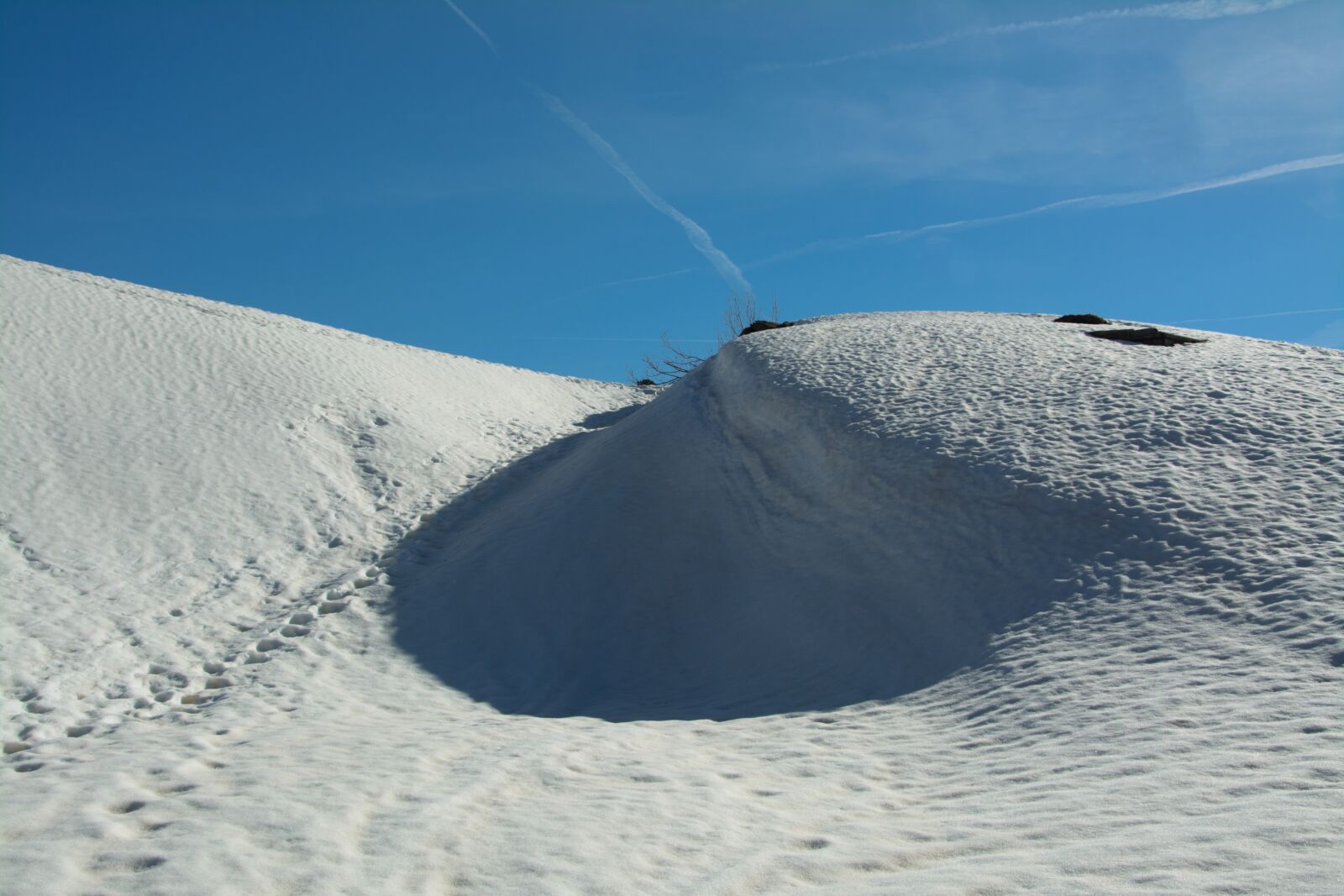 Nikon D5200 sample photo. Mountains, snow, dune photography