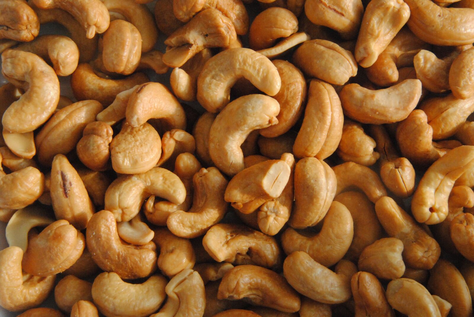 Nikon D3000 sample photo. Cashew cores, nuts, snack photography