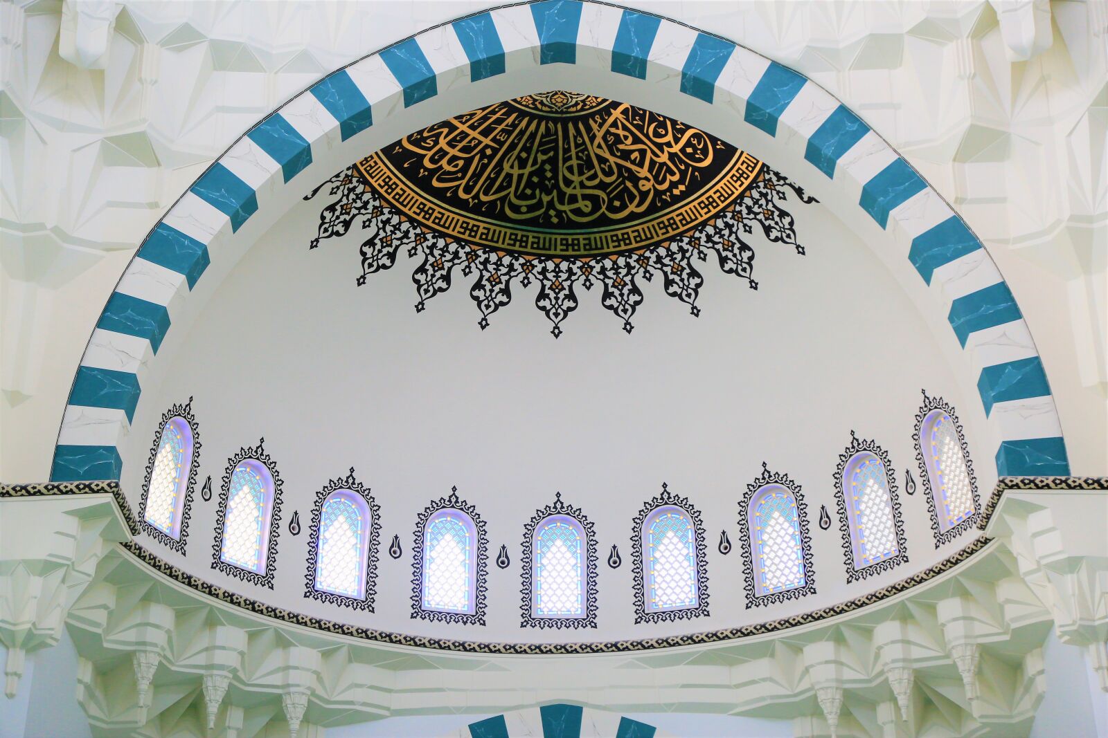 Canon EF 24-105mm F4L IS USM sample photo. Cami, architecture, dome photography