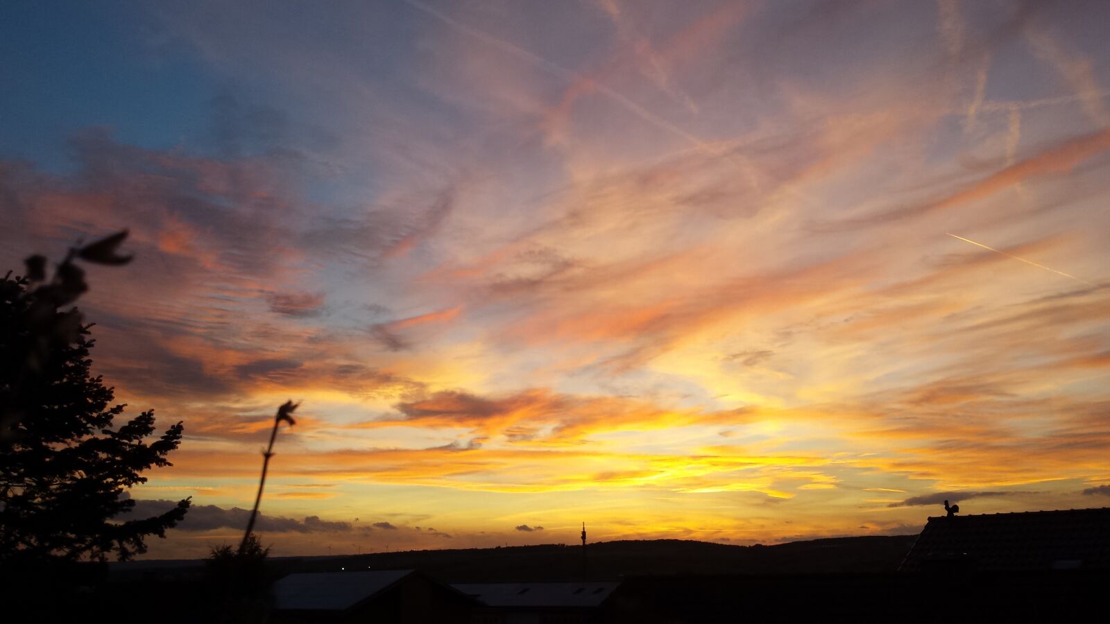Samsung Galaxy S4 sample photo. Sky, sunset, clouds photography