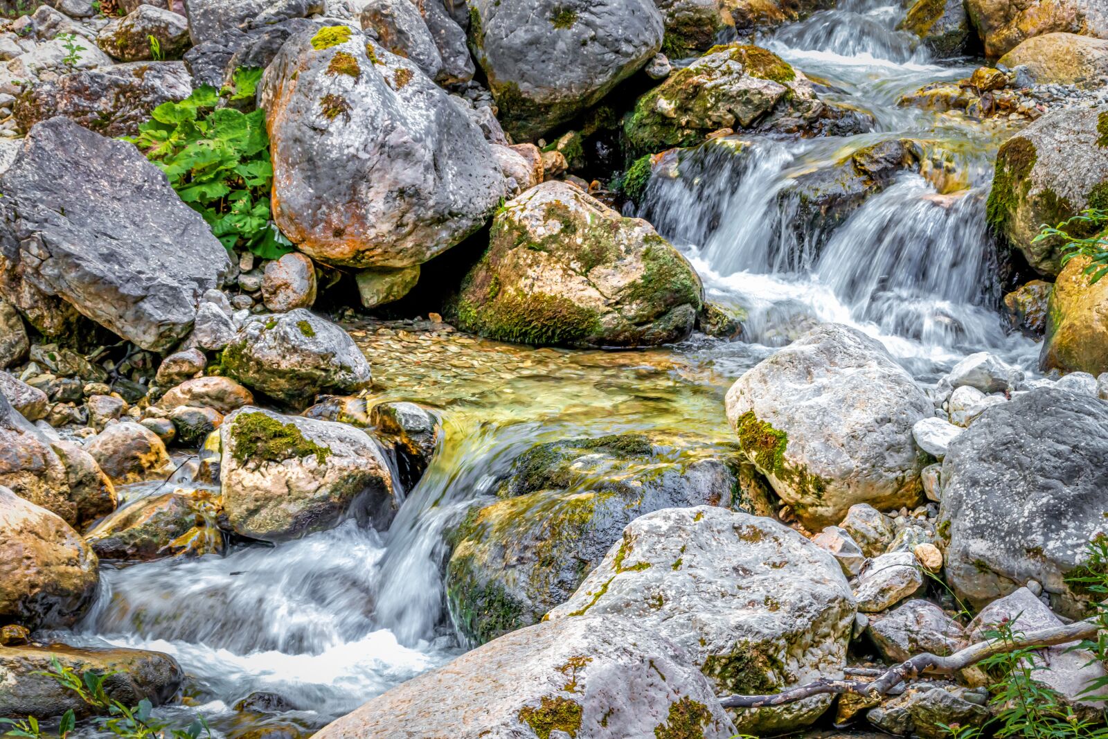 Canon EOS 80D sample photo. Cascade, stream, river photography