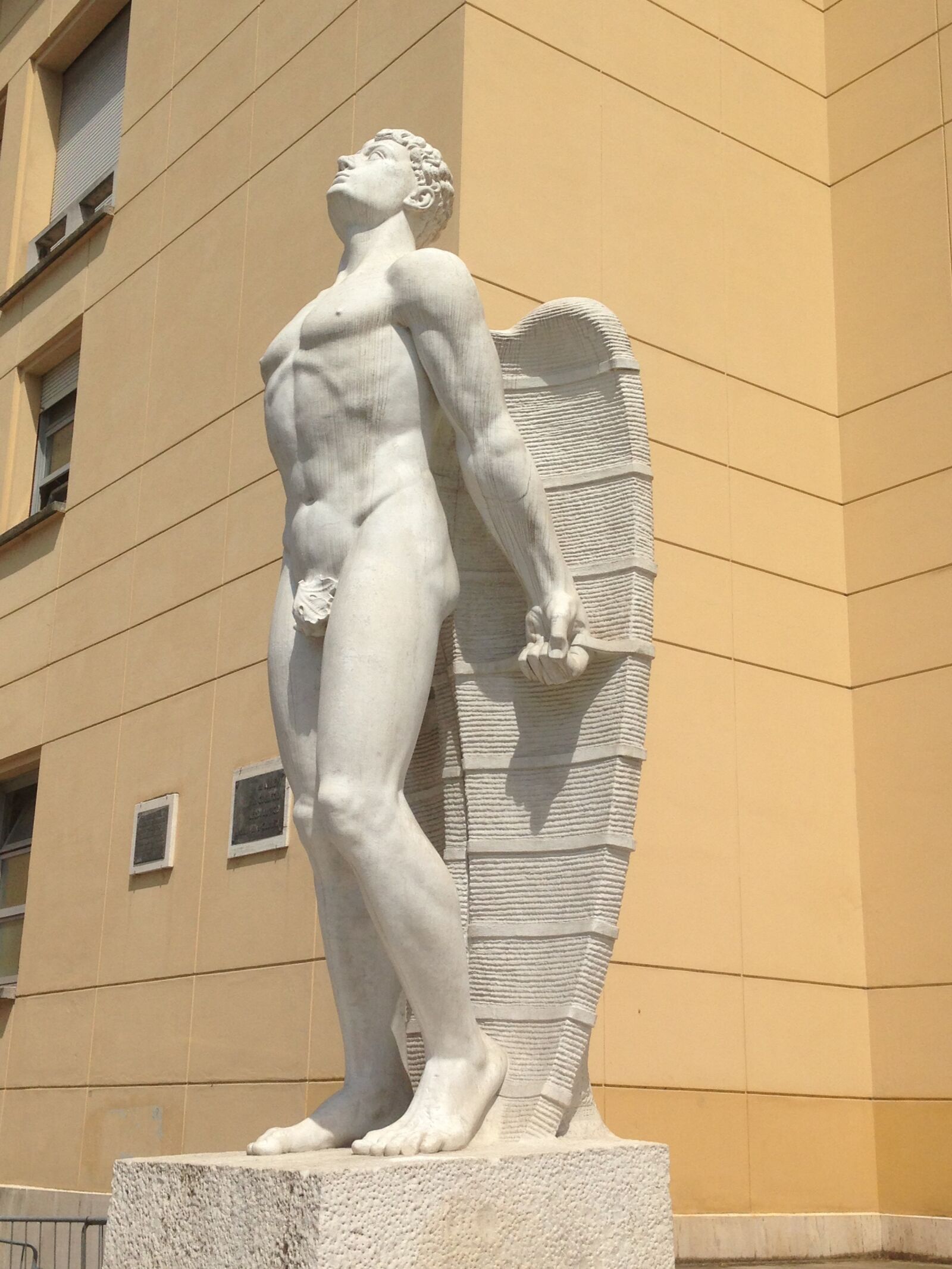 iPhone 5 back camera 4.12mm f/2.4 sample photo. Icarus, italy, forli photography