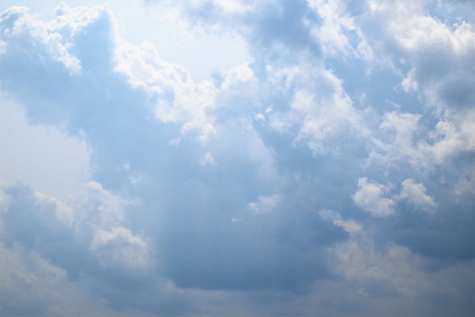 Olympus PEN E-PL1 sample photo. Blue, blue, skies, cloud photography