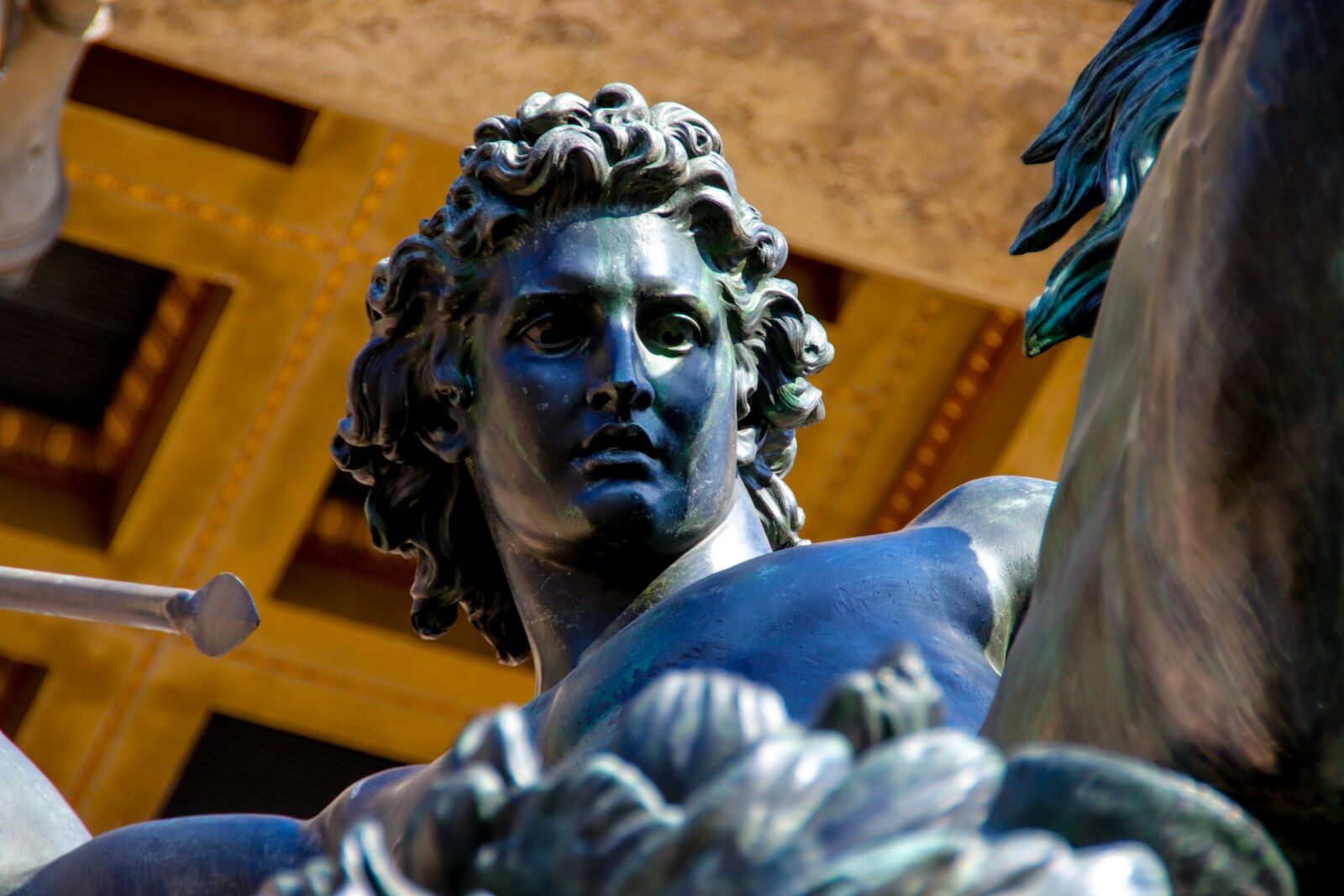 Canon EOS 77D (EOS 9000D / EOS 770D) sample photo. Sculpture, held, spear photography