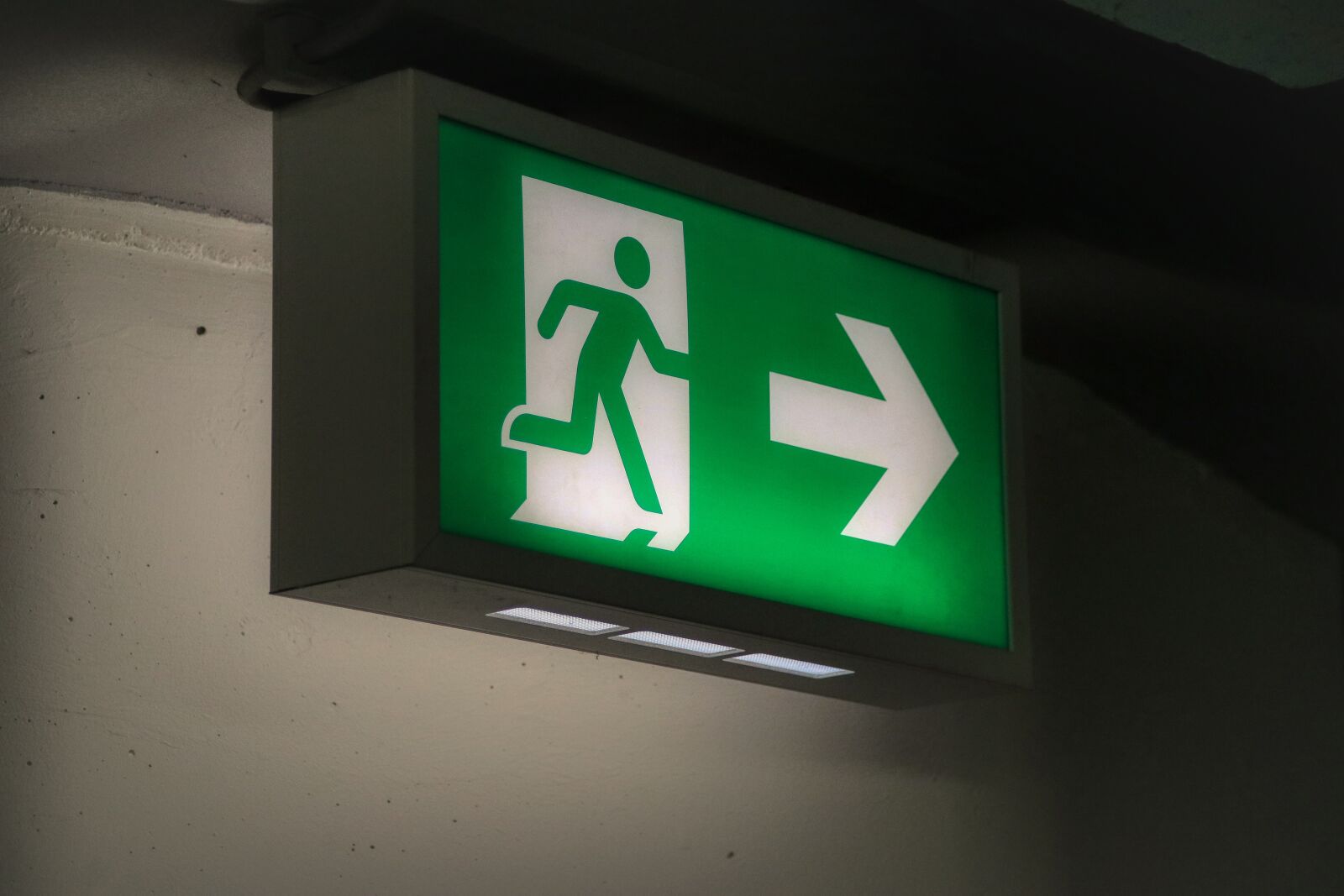 Canon EOS 80D sample photo. Emergency exit, not, risk photography