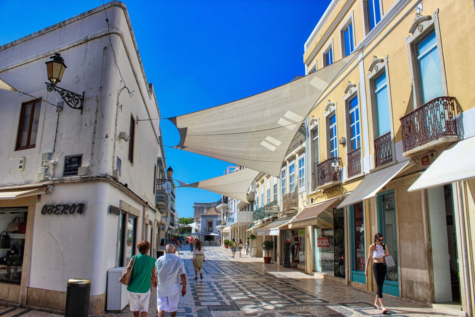 Canon EOS 600D (Rebel EOS T3i / EOS Kiss X5) sample photo. Faro, portugal, shopping photography