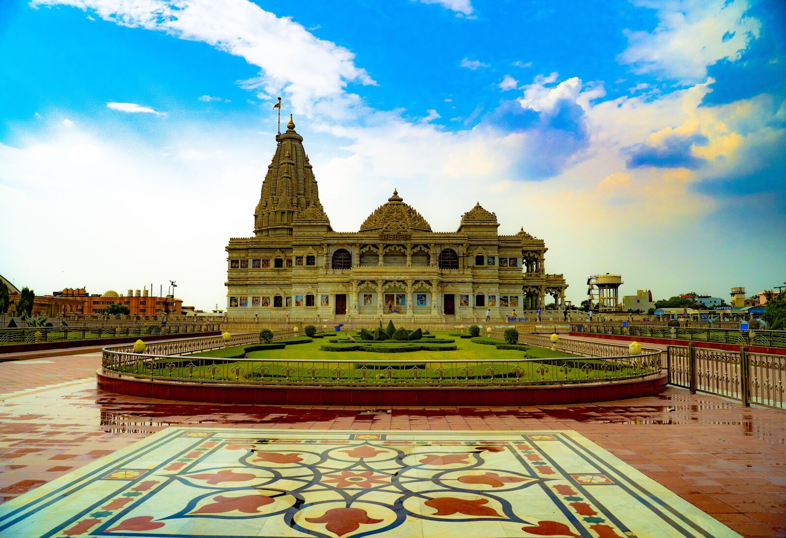 Sony a7 III + Tamron 28-75mm F2.8 Di III RXD sample photo. Indian temple, vrindavan, mathura photography