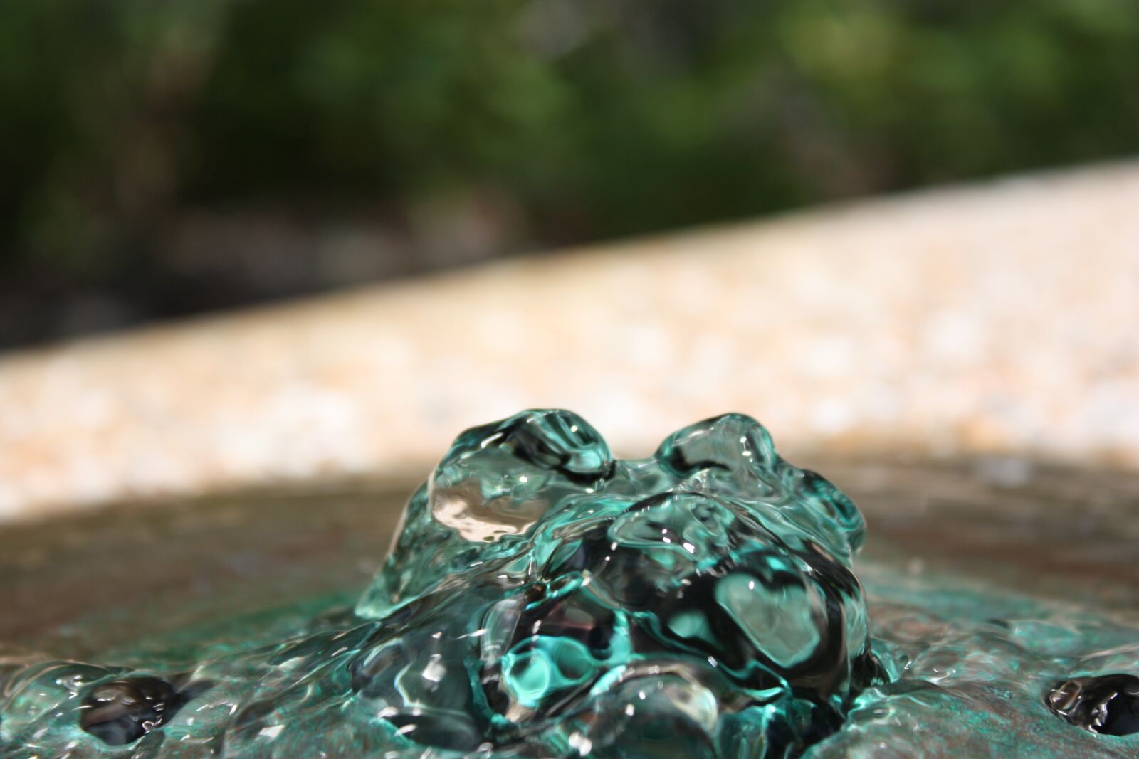 Canon EOS 450D (EOS Rebel XSi / EOS Kiss X2) sample photo. Fountain, water, liquid photography