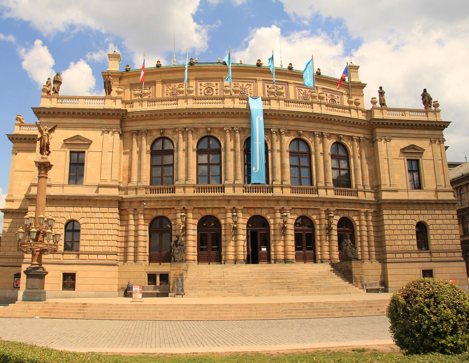 Canon EOS 60D sample photo. Concert hall, prague, czechia photography