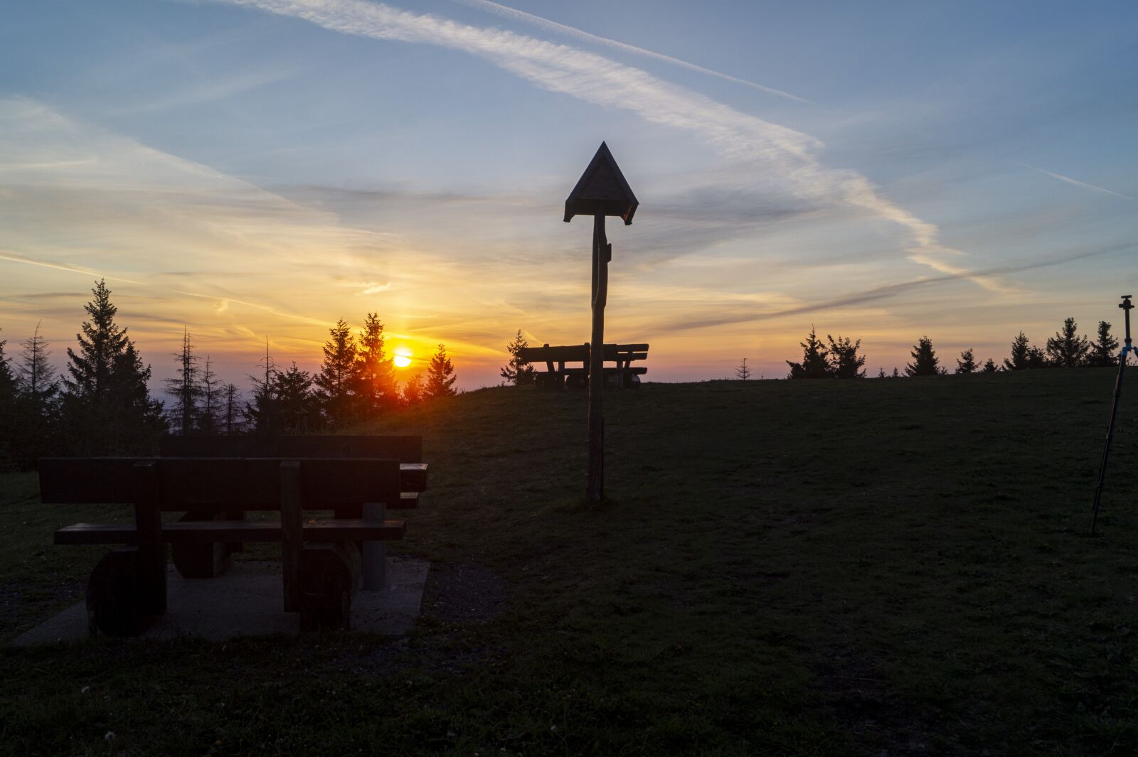 Sony DT 18-55mm F3.5-5.6 SAM II sample photo. Sunrise, landscape, mountains photography