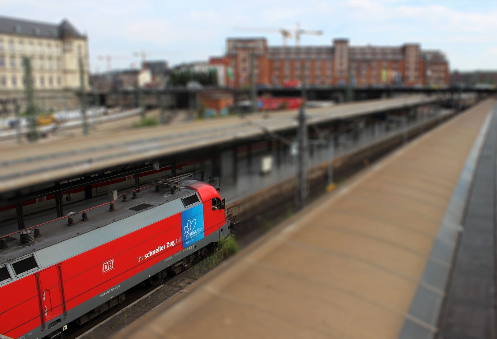 Canon EOS 600D (Rebel EOS T3i / EOS Kiss X5) sample photo. Miniature, transport system, train photography