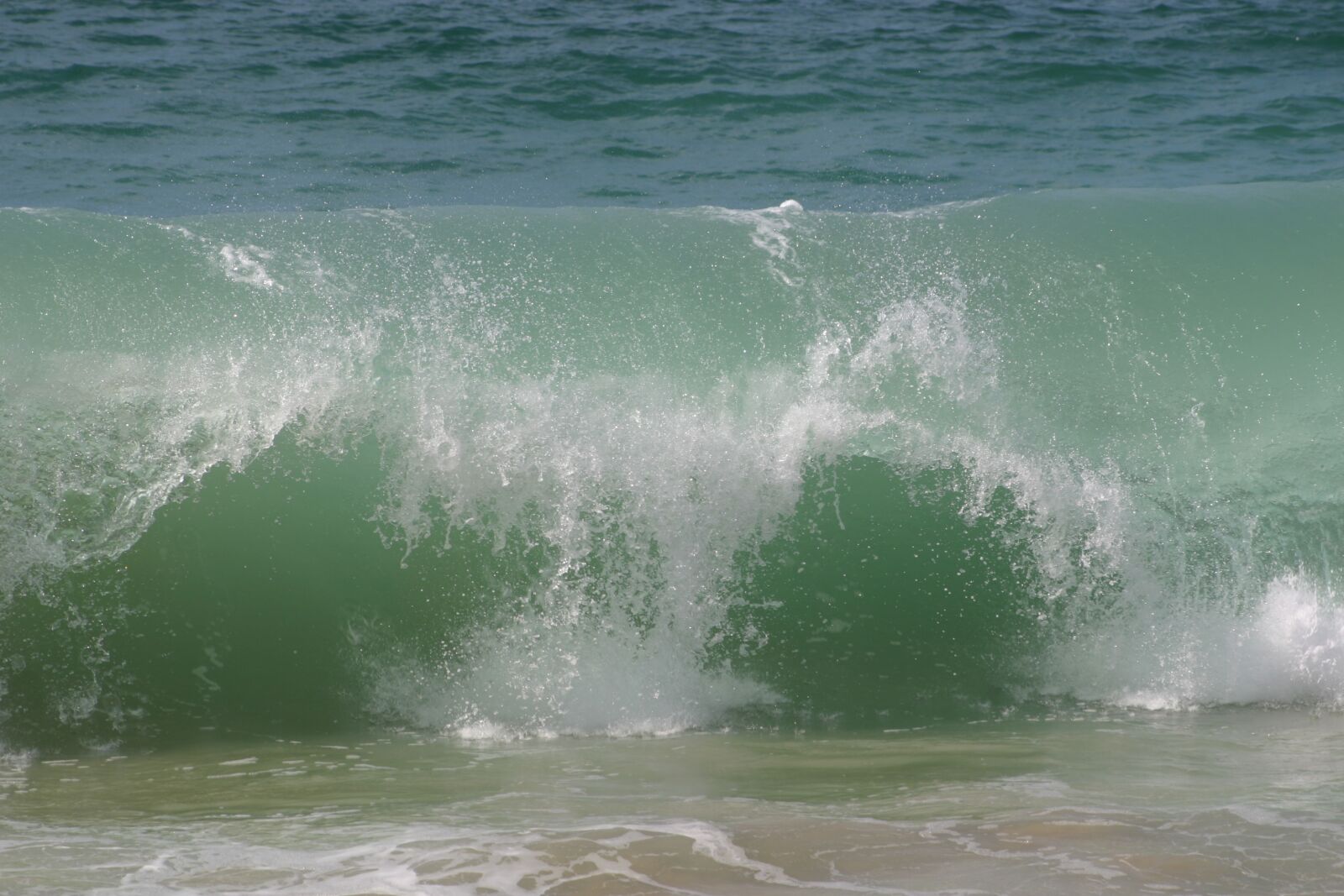 Canon EOS 10D sample photo. Wave, breaking, water photography