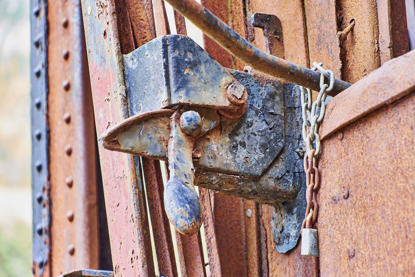Nikon D7200 sample photo. Iron, oxide, train photography
