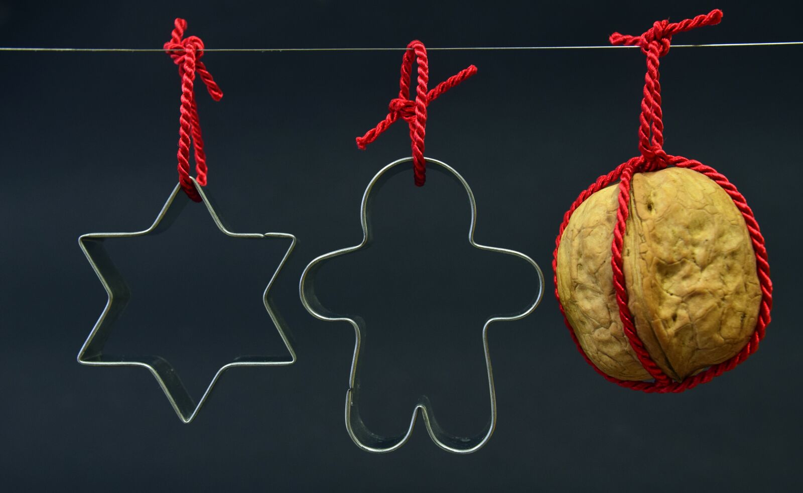 Nikon D3300 sample photo. Christmas, cookie cutters, cookie photography