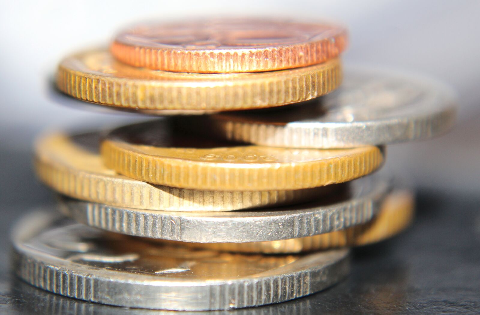 Canon EOS 1300D (EOS Rebel T6 / EOS Kiss X80) sample photo. Coins, money, financial photography