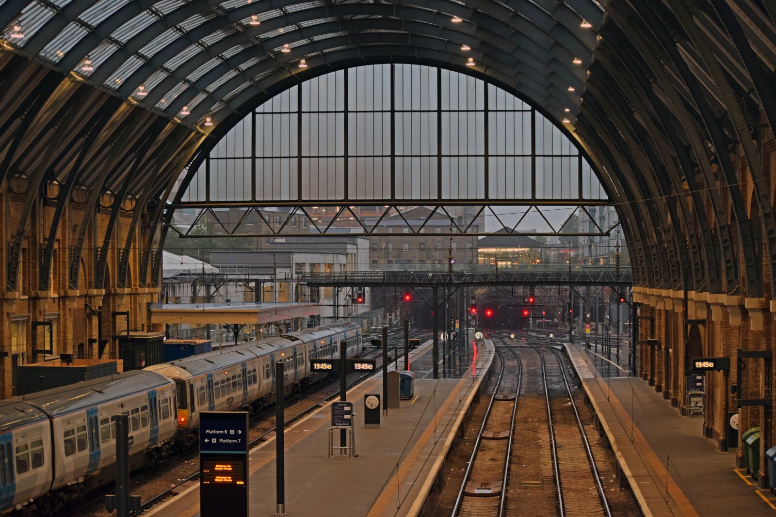 Nikon D3300 sample photo. Kings cross, station, london photography