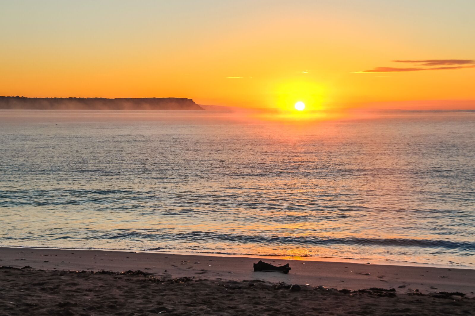 Canon EOS 60D sample photo. Sunrise, ocean, the fog photography