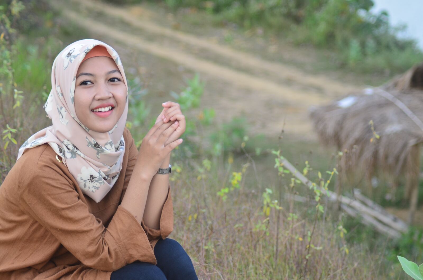 Nikon D5100 sample photo. Smile, hijab, muslim photography