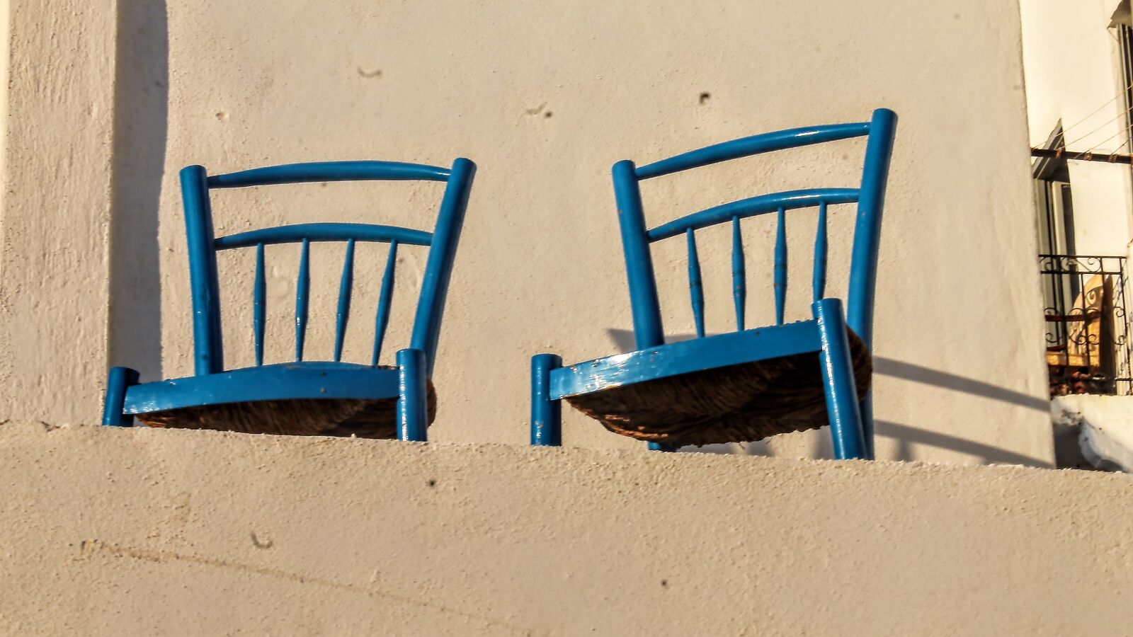 Canon EOS 1100D (EOS Rebel T3 / EOS Kiss X50) sample photo. Two chairs, chair, rest photography