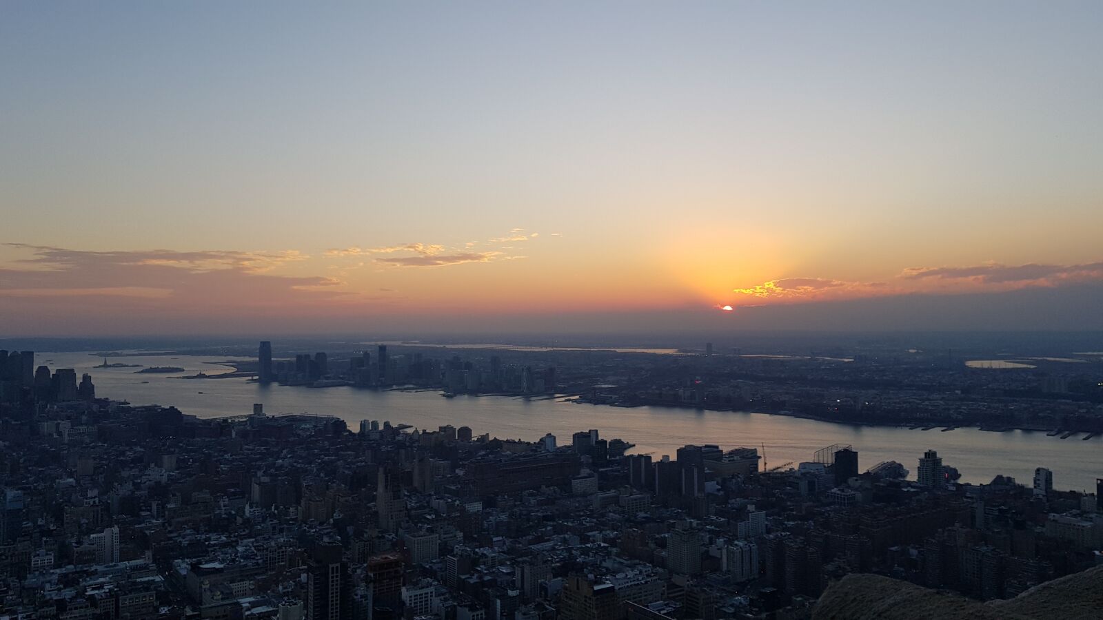 Samsung Galaxy S8+ sample photo. Sunset, usa, new york photography
