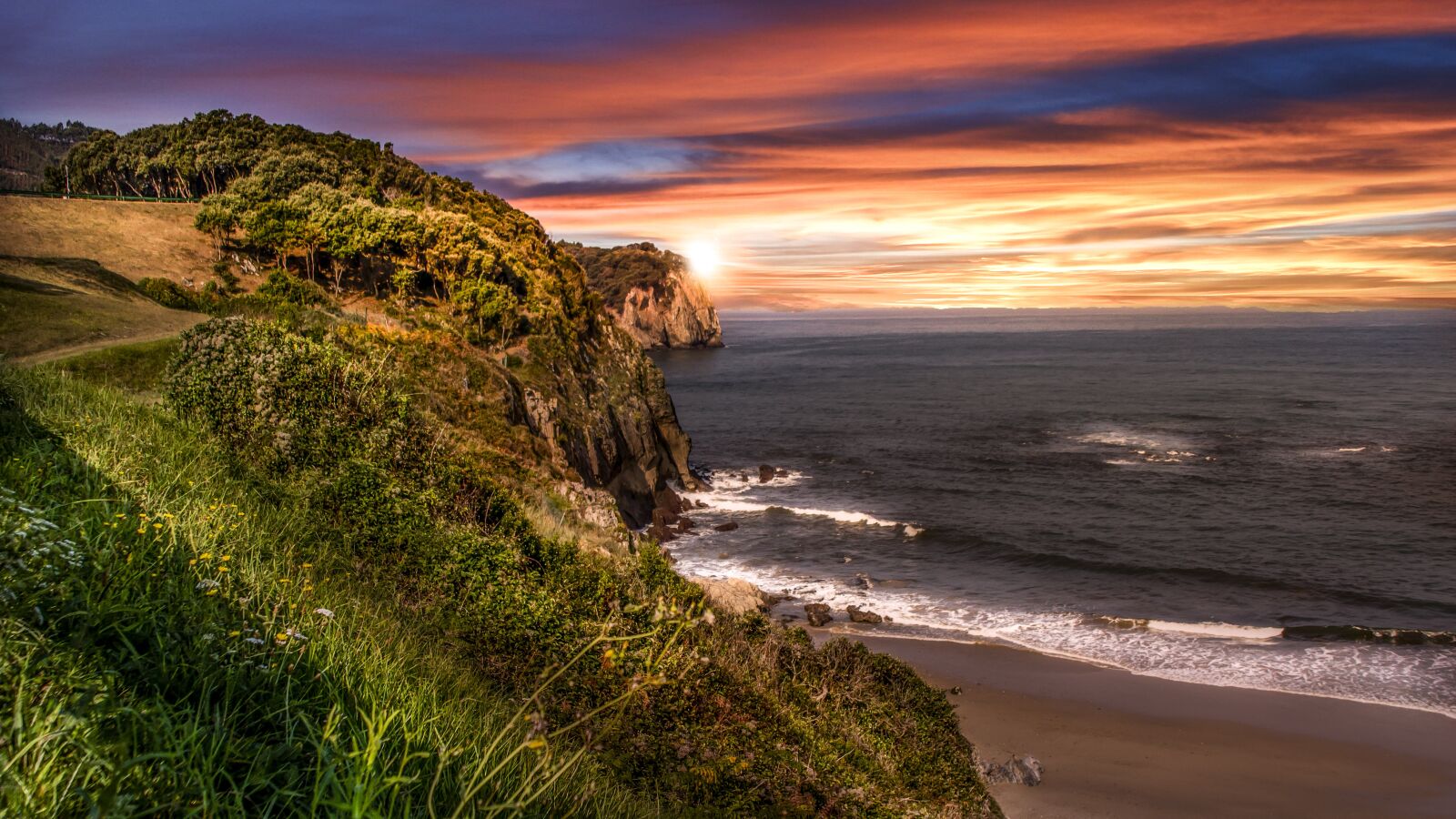 Canon EOS 600D (Rebel EOS T3i / EOS Kiss X5) sample photo. Sunset, cliff, nature photography