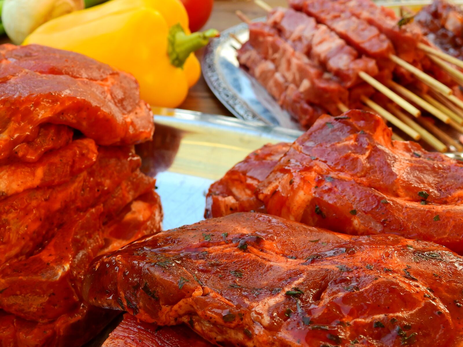 Nikon Coolpix P900 sample photo. Meat, raw, tasty photography