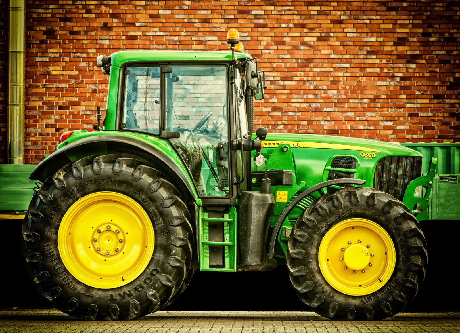 Nikon D3300 sample photo. Machine, machinery, tractor, wheel photography