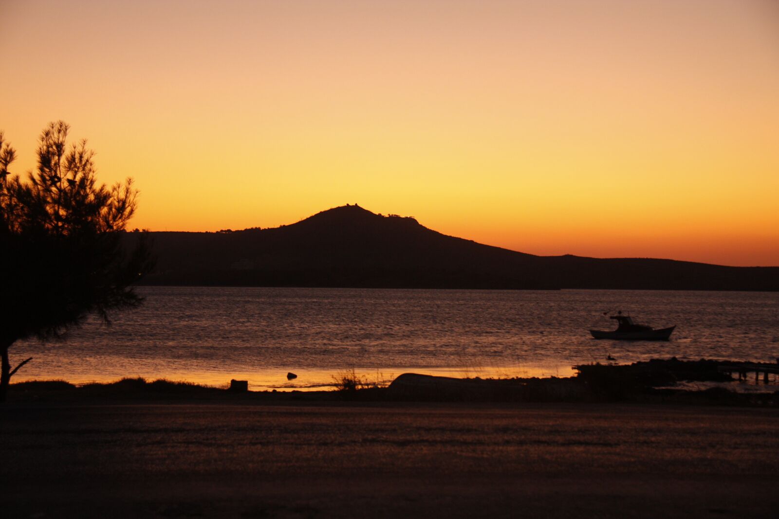 Canon EOS 450D (EOS Rebel XSi / EOS Kiss X2) sample photo. Mountain, landscape, sunset photography