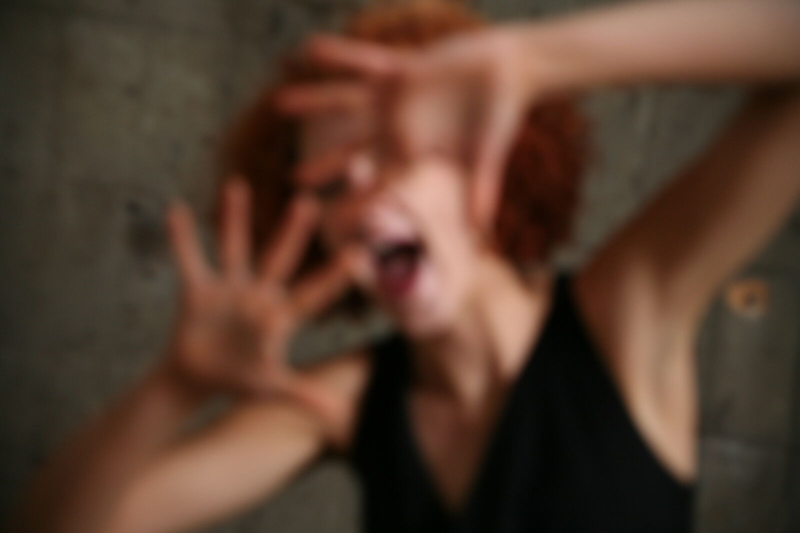 Canon EOS 5D sample photo. Fear, hair, red, scream photography