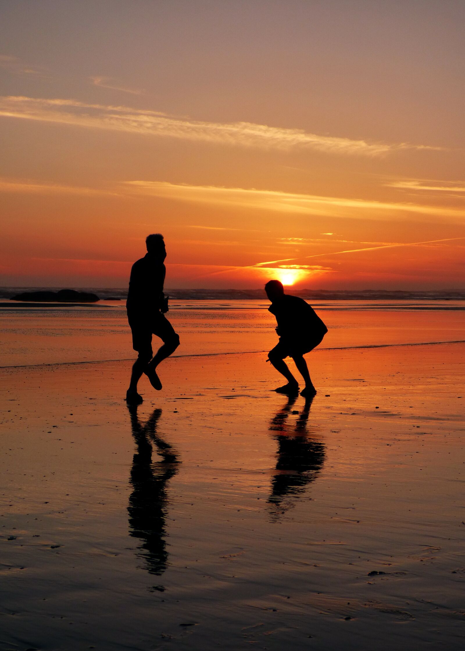 Panasonic Lumix DMC-FZ70 sample photo. Sunset, happy, dance photography